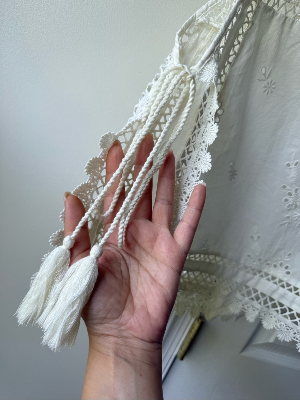 Free People Garden Party Cami Sz L Ivory Boho Cottage Festival Eyelet Lace top - Picture 5 of 9